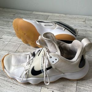 💕Nike Hyperset Volleyball Shoes💕